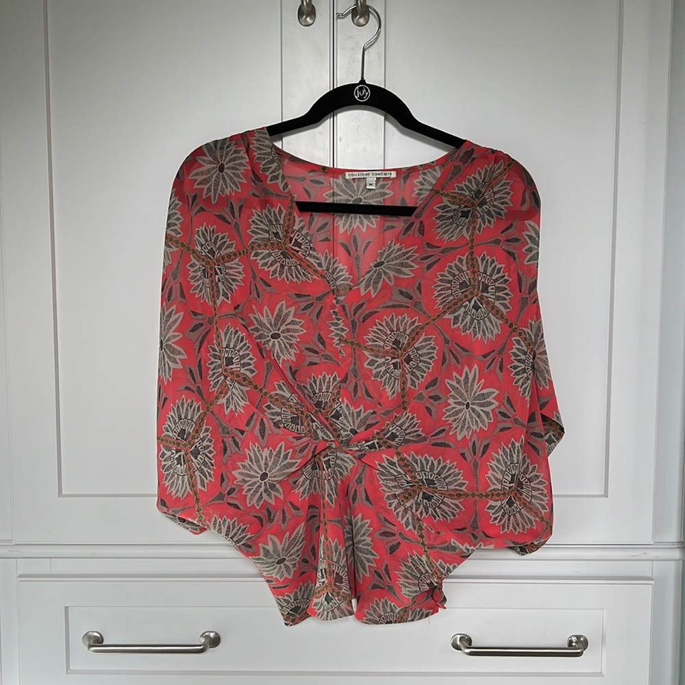 Collective Concepts cropped coral printed top